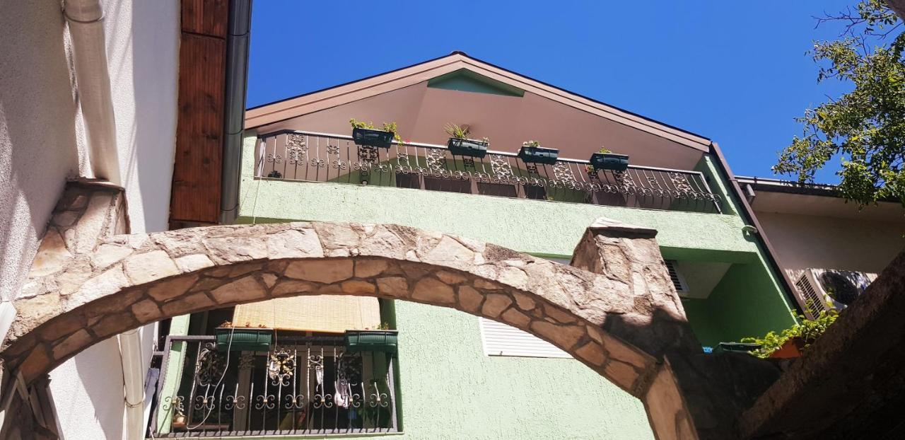 Sun'S Ray Apartment Mostar Extérieur photo
