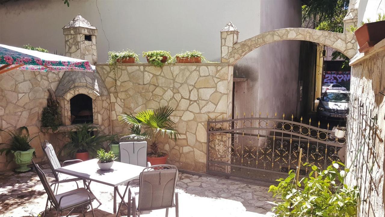 Sun'S Ray Apartment Mostar Extérieur photo